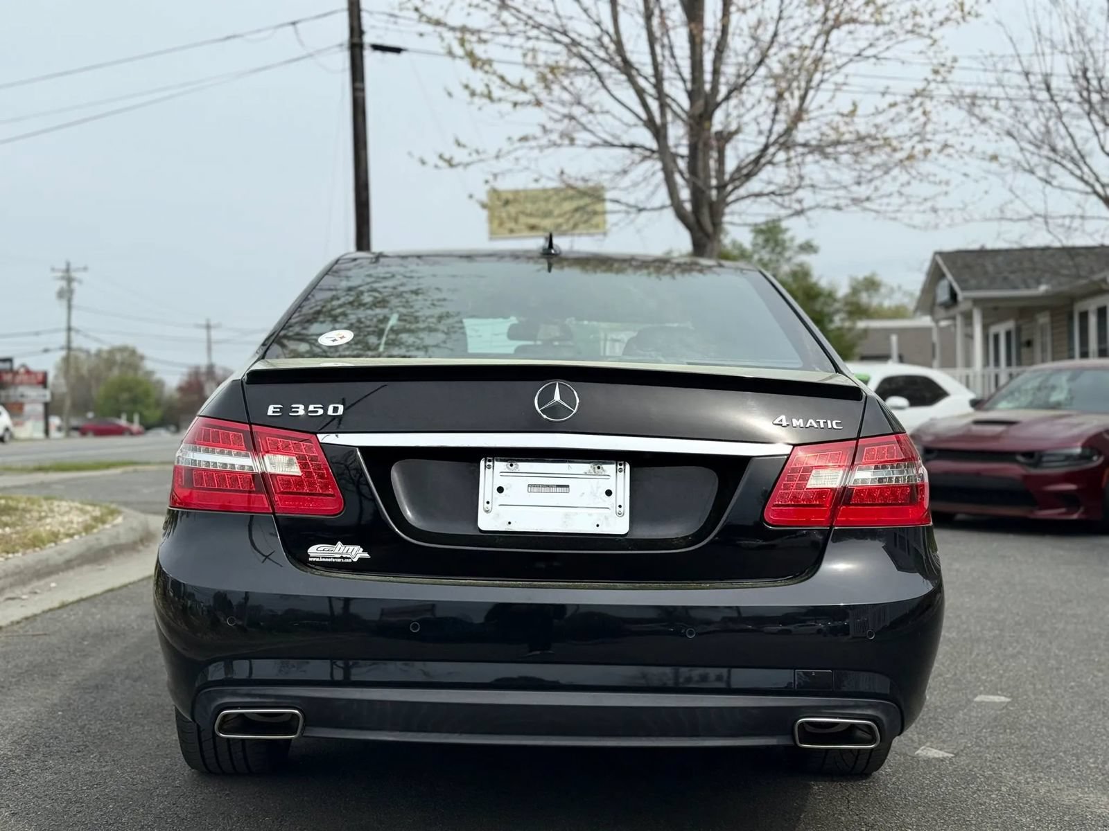 Used 2010 Mercedes-Benz E 350 4MATIC Sedan image 5