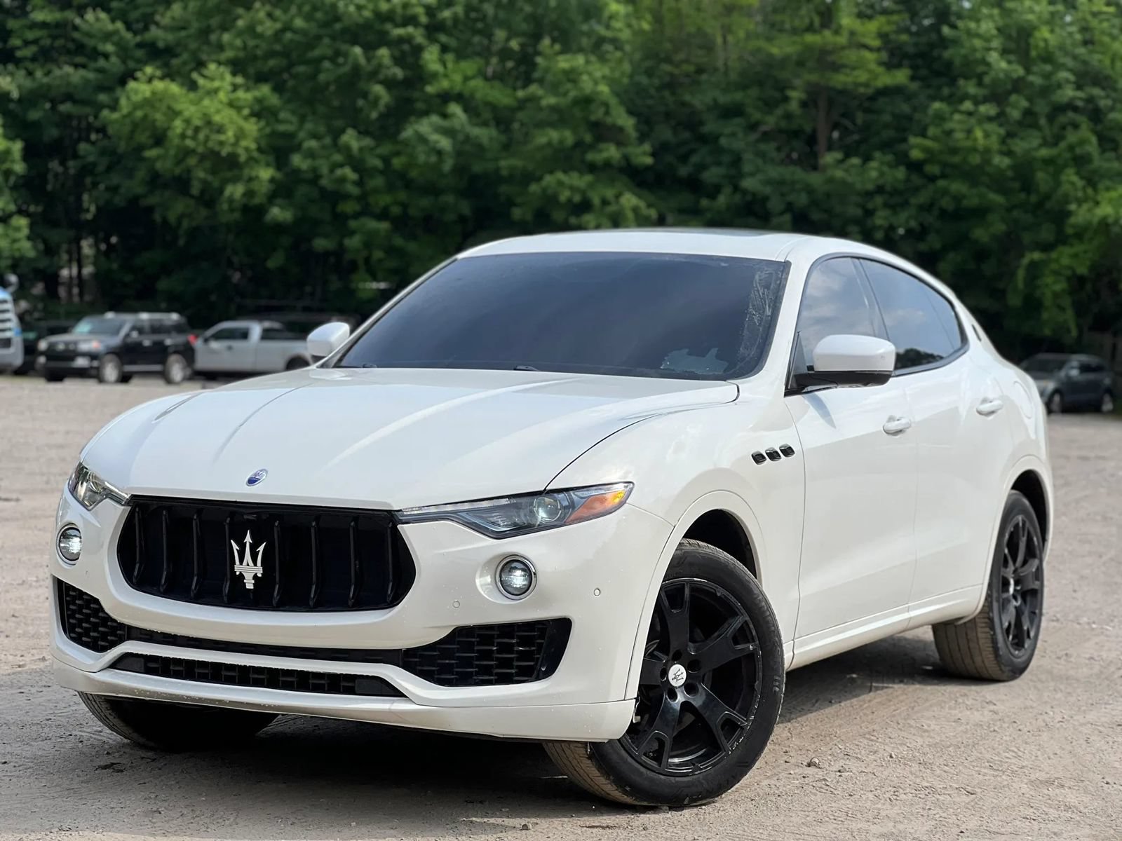 Used 2019 Maserati Levante AWD/4WD image 2
