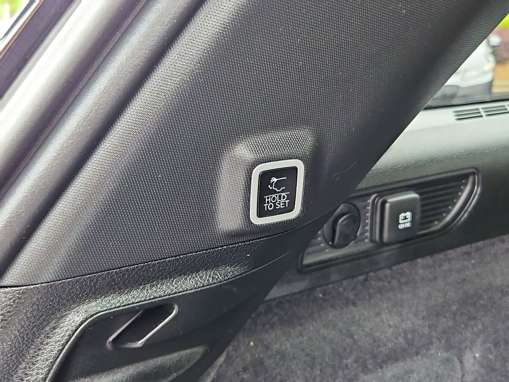 Used 2022 Jeep Grand Cherokee Summit AWD/4WD image 34