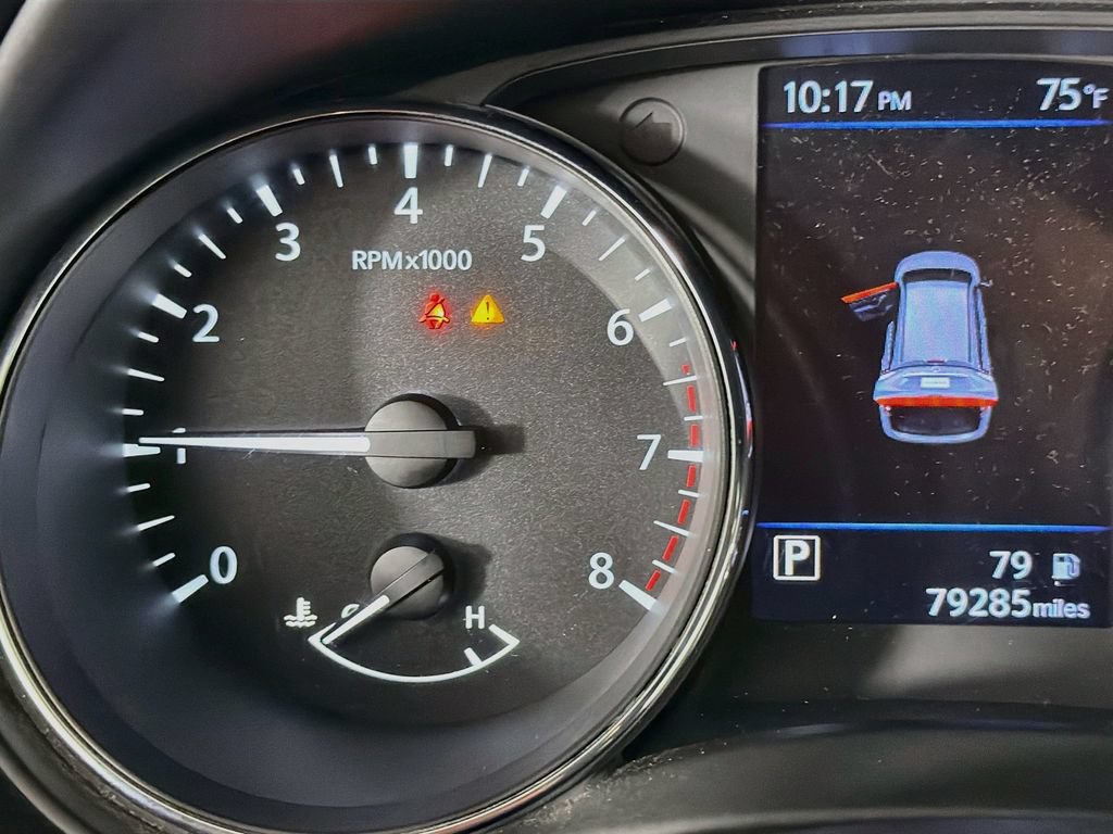 Used 2019 Nissan Rogue SV AWD/4WD image 13