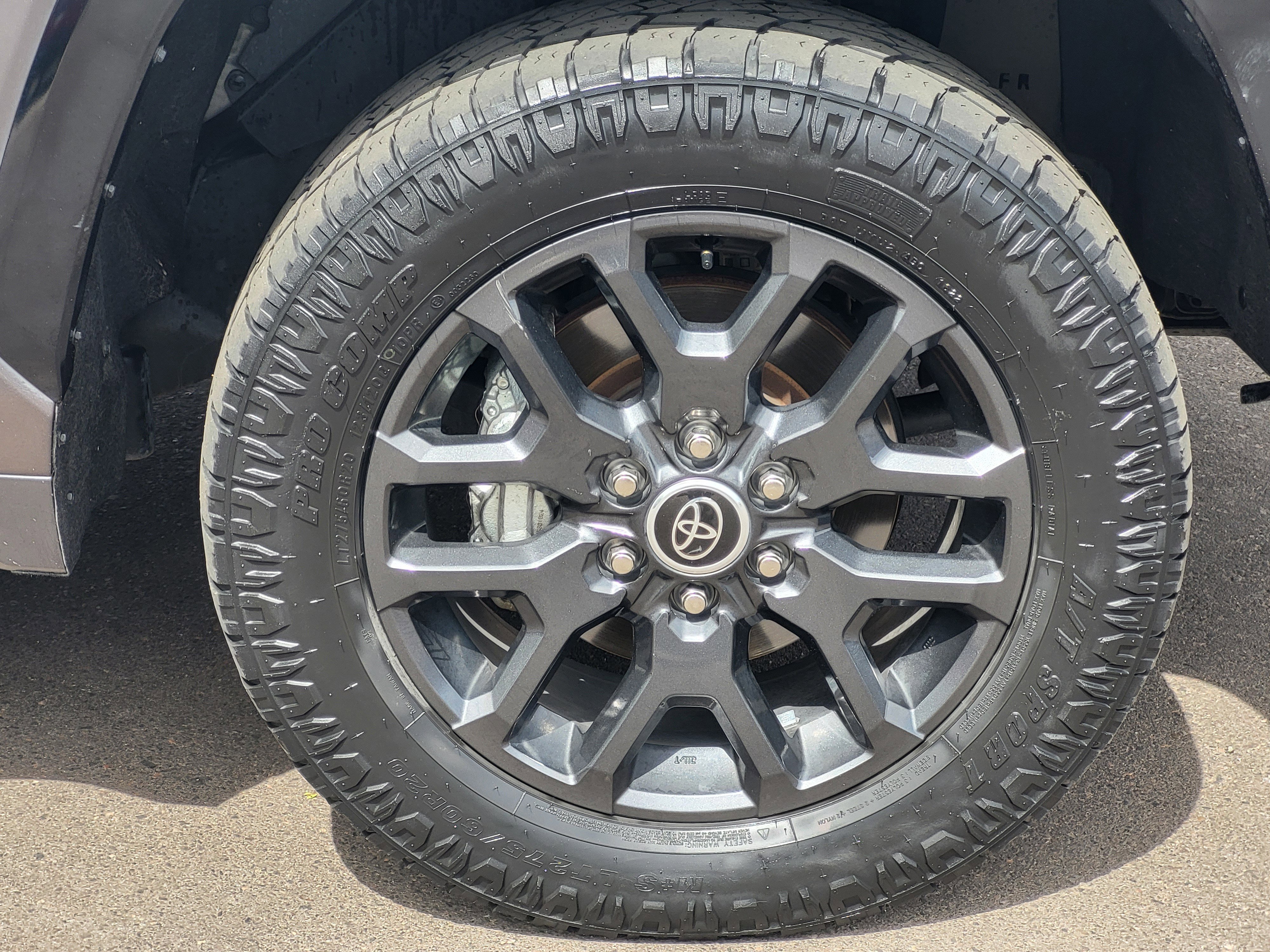 Used 2023 Toyota Tundra Platinum w/ Advanced Package AWD/4WD image 8