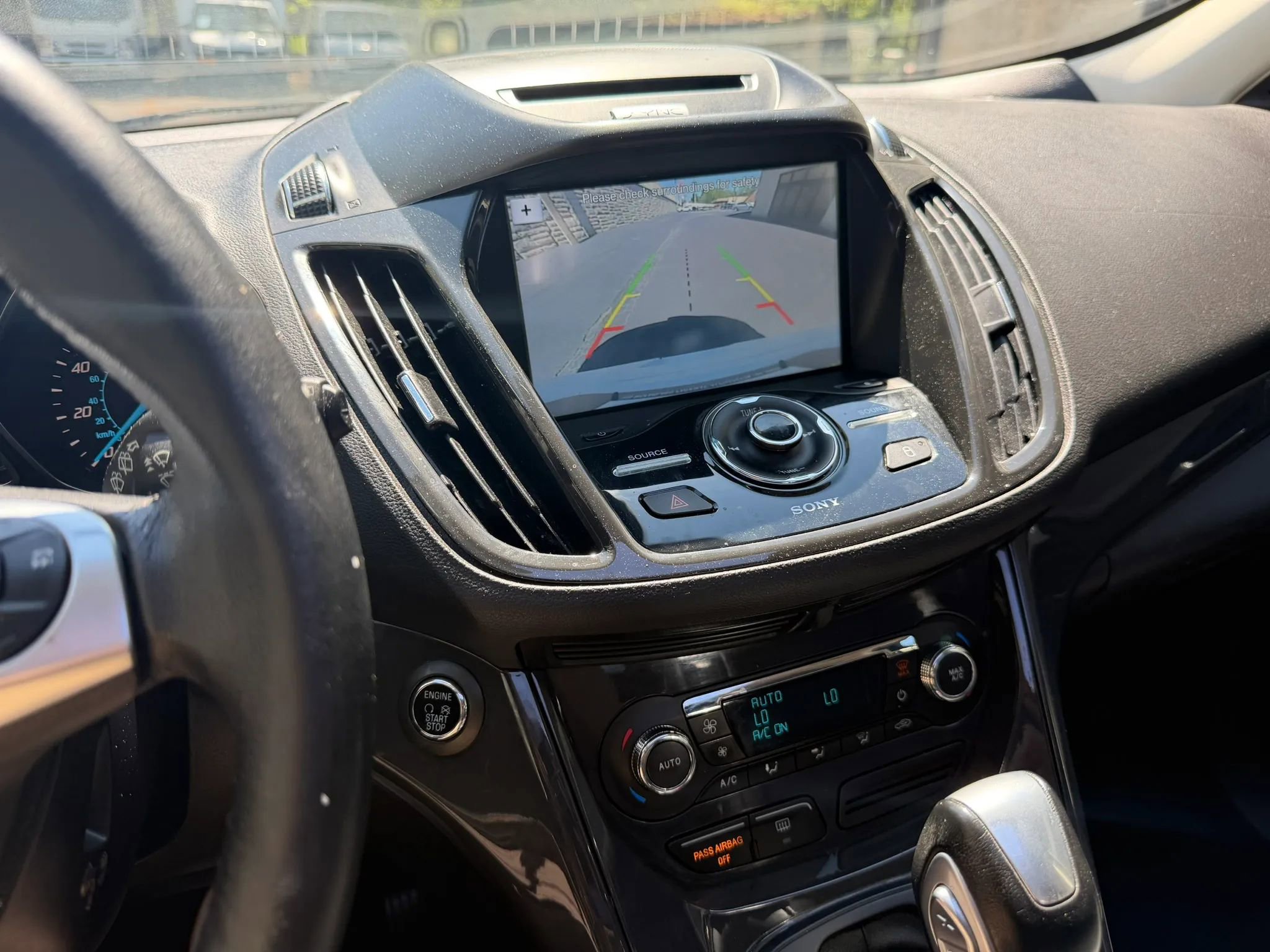 Used 2016 Ford Escape Titanium AWD/4WD image 41
