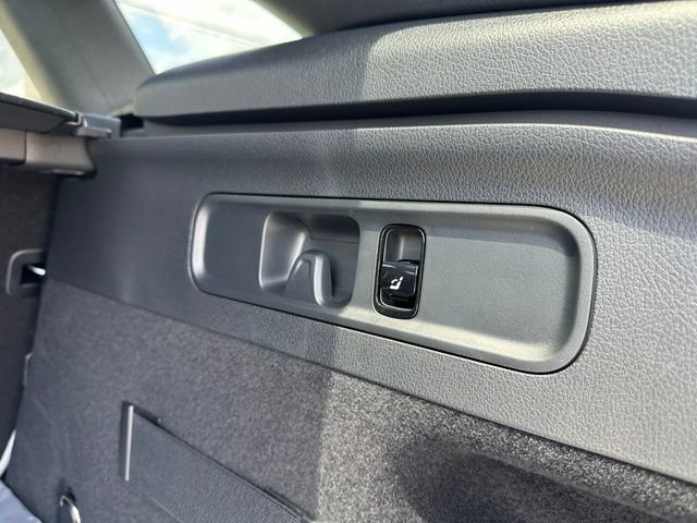 New 2026 Mercedes-Benz GLC 300 4MATIC image 33