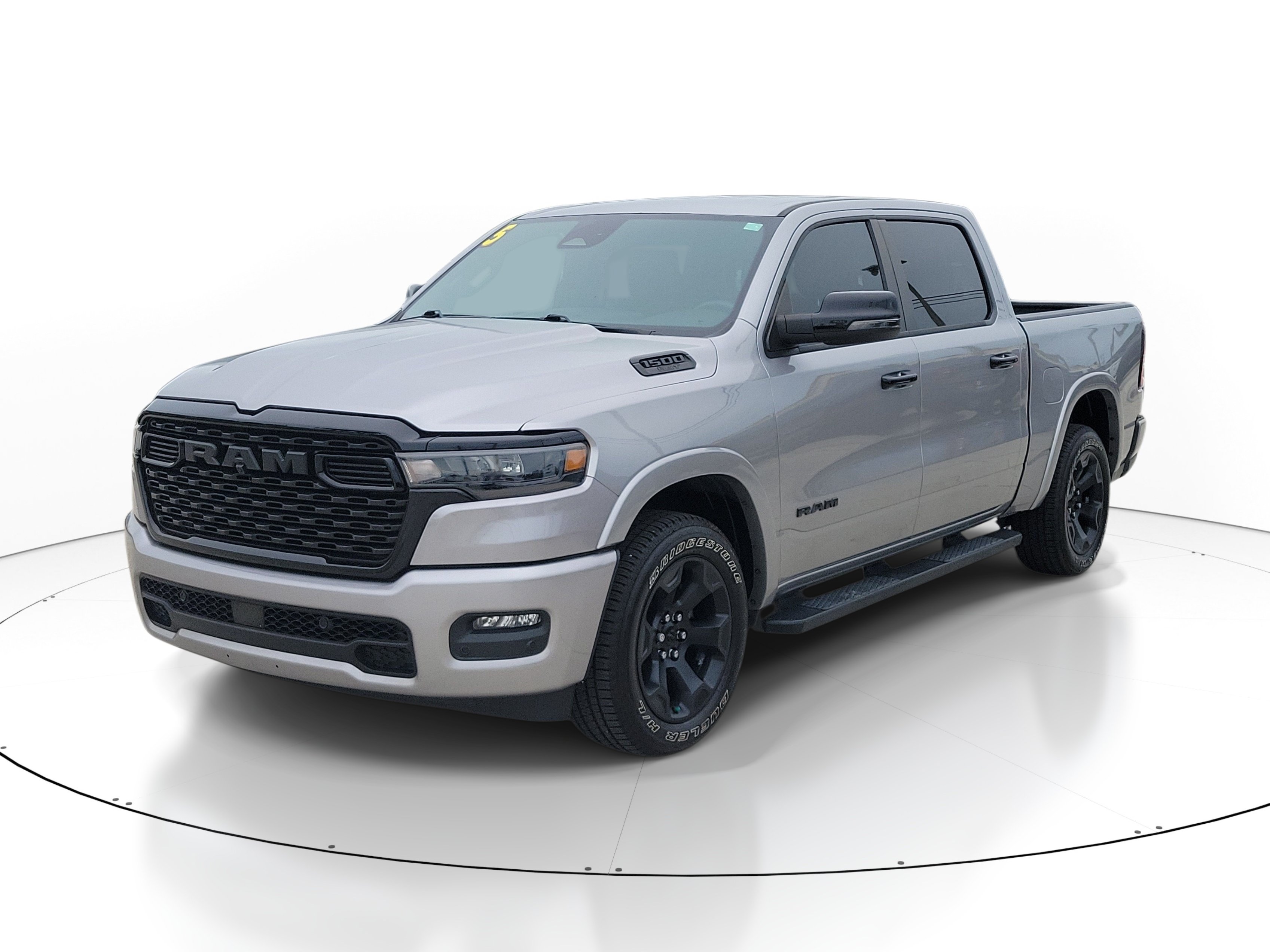 Used 2025 RAM 1500 Big Horn AWD/4WD image 3