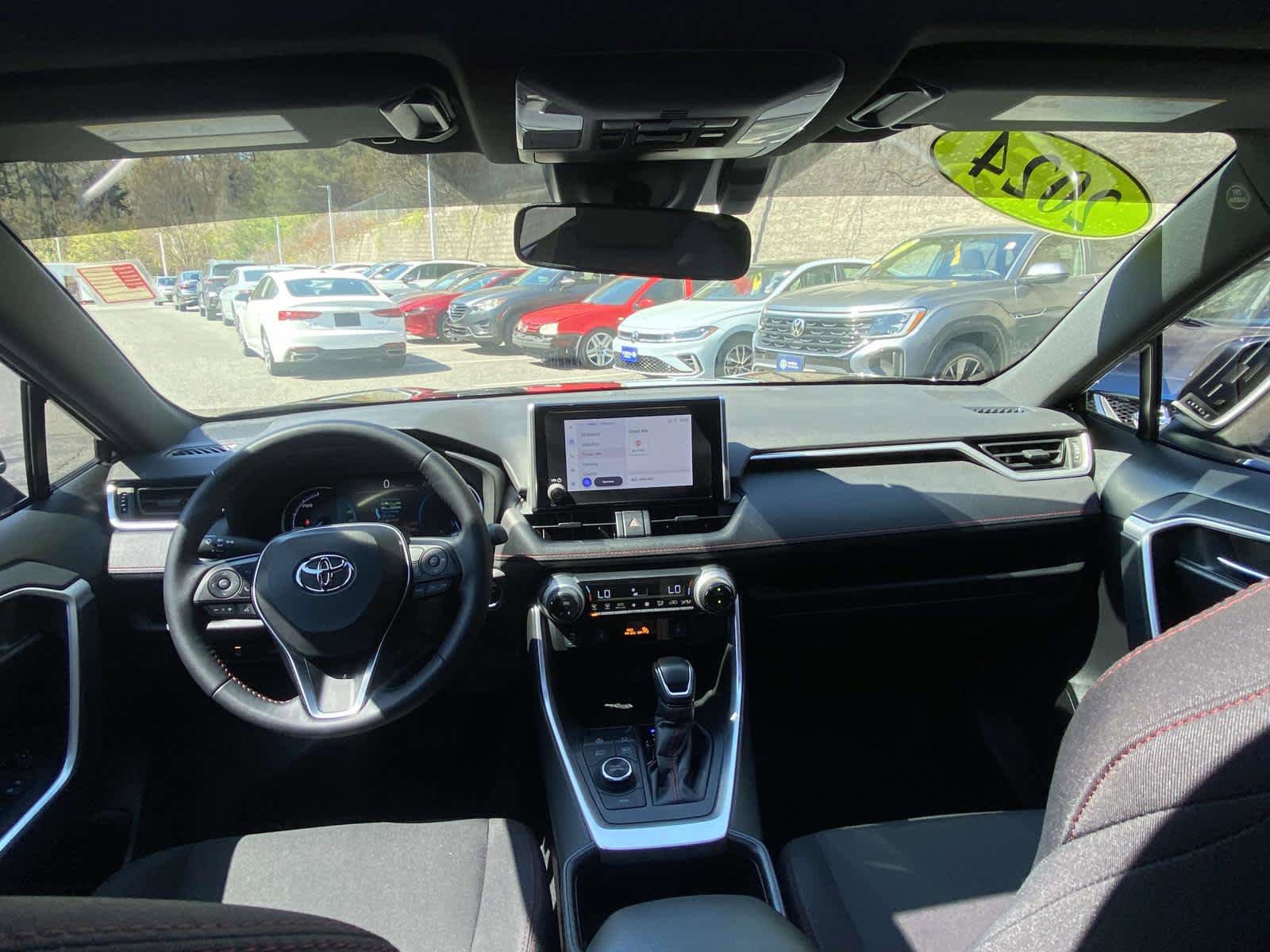 Used 2024 Toyota RAV4 SE w/ Weather & Moonroof Package AWD/4WD image 21