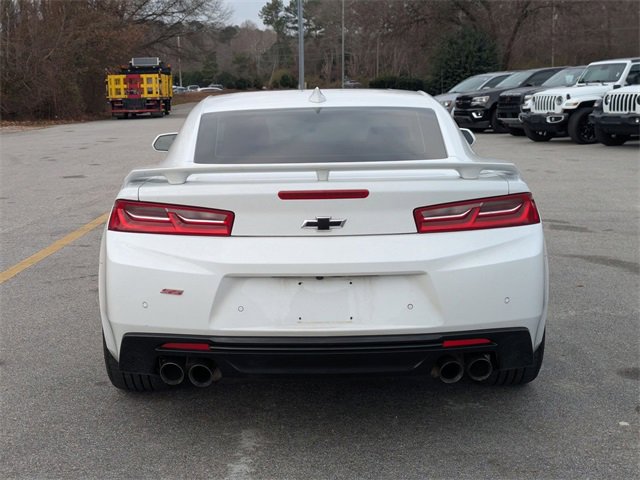 Used 2016 Chevrolet Camaro SS image 3