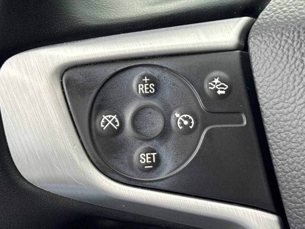 Used 2023 GMC Acadia SLT image 24