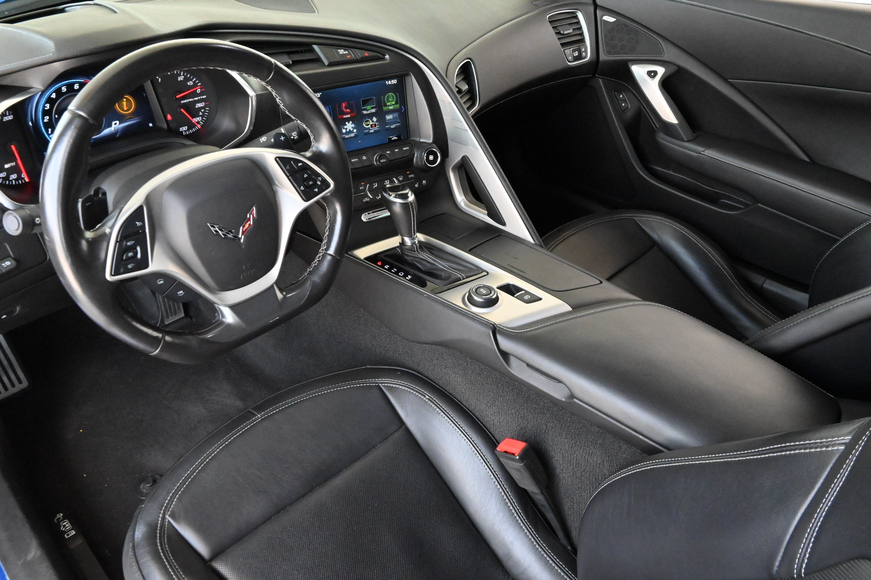 Used 2019 Chevrolet Corvette Grand Sport RWD image 12
