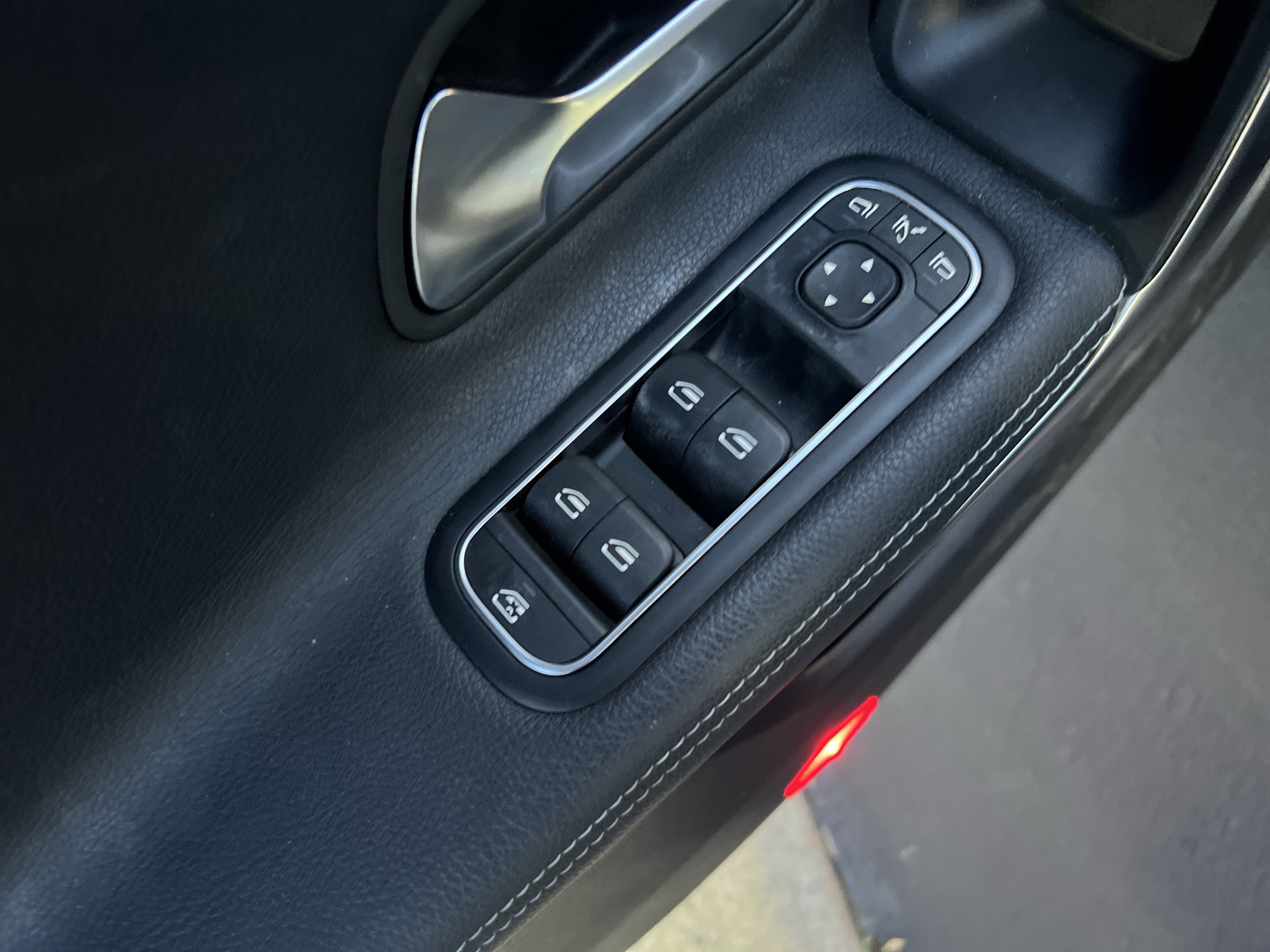 Certified 2022 Mercedes-Benz CLA 250 4MATIC image 15