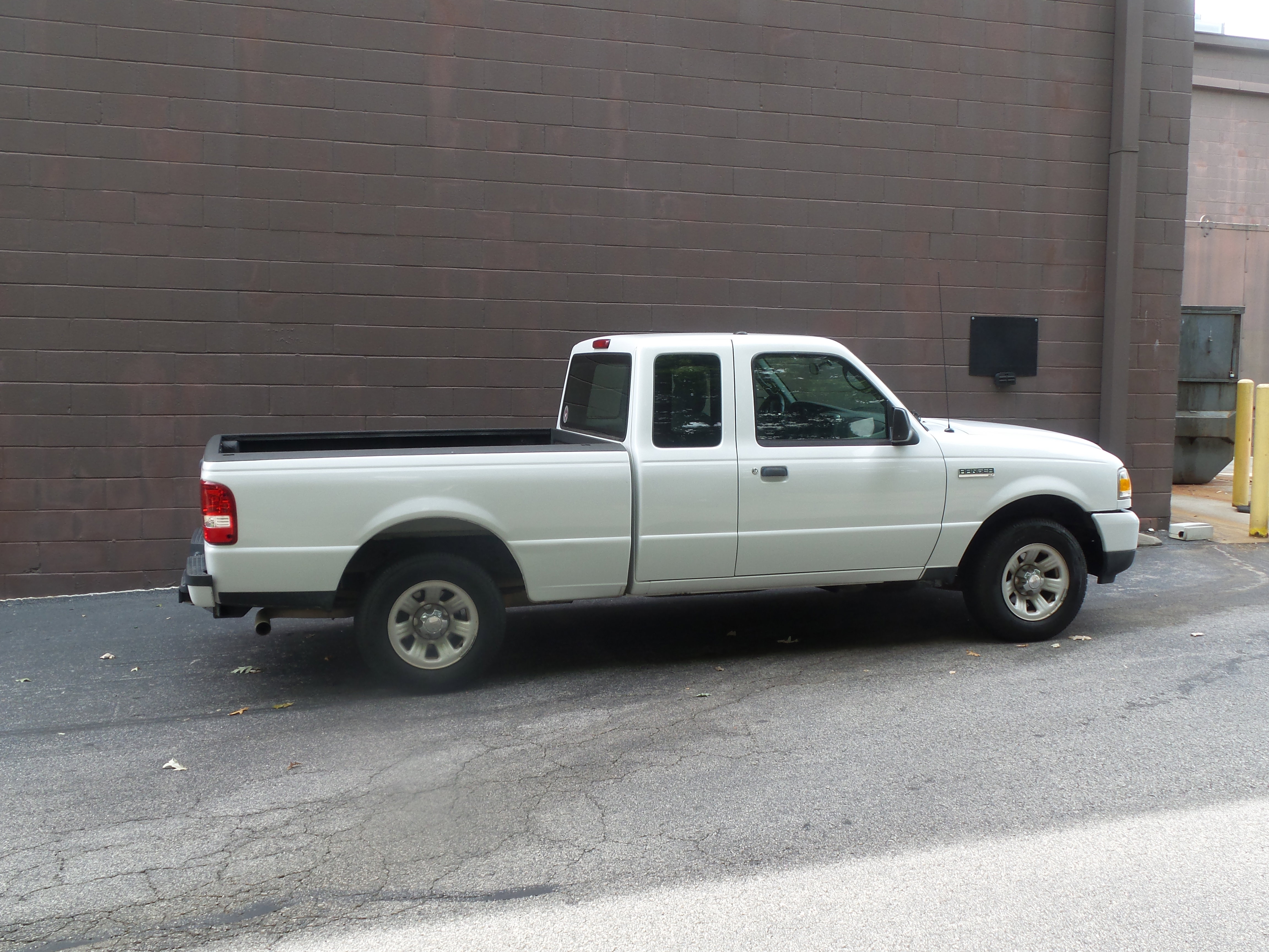 Used 2011 Ford Ranger XLT image 13
