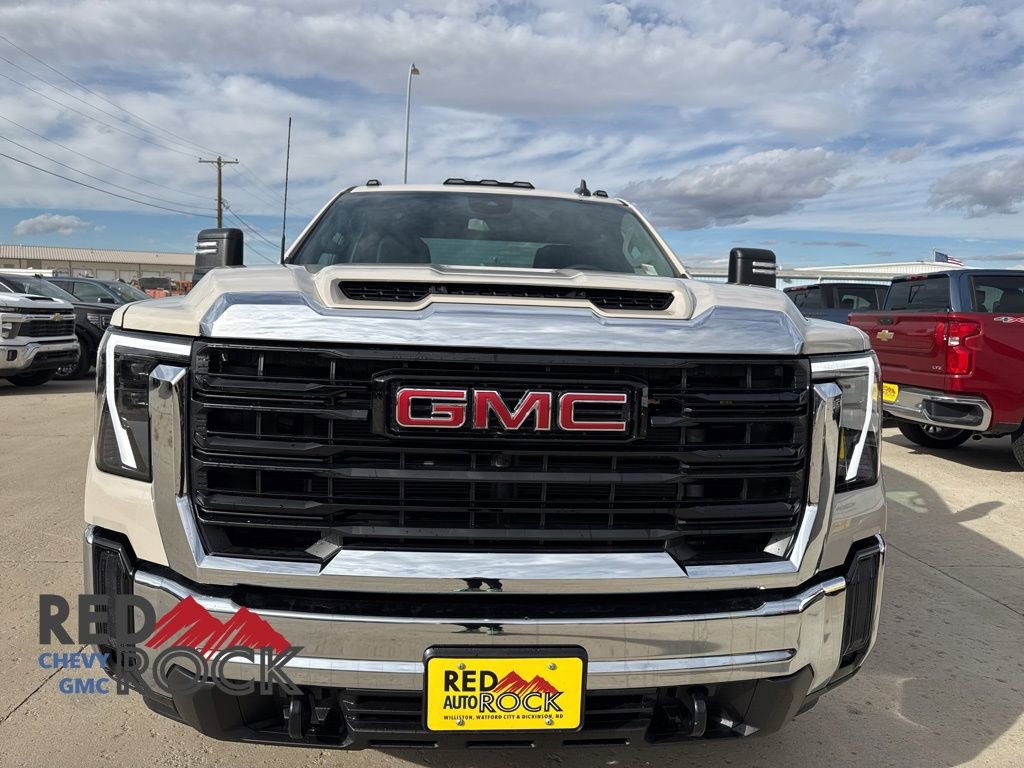 New 2026 GMC Sierra 2500 Pro AWD/4WD image 2