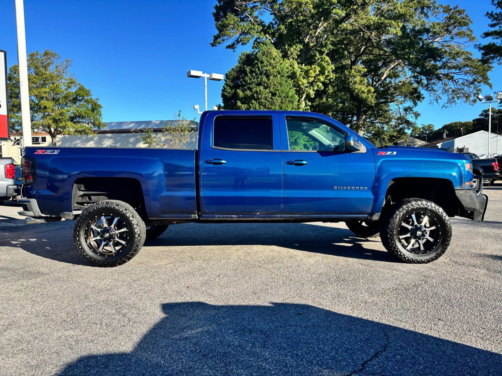Used 2016 Chevrolet Silverado 1500 LT w/ Trailering Package AWD/4WD image 2
