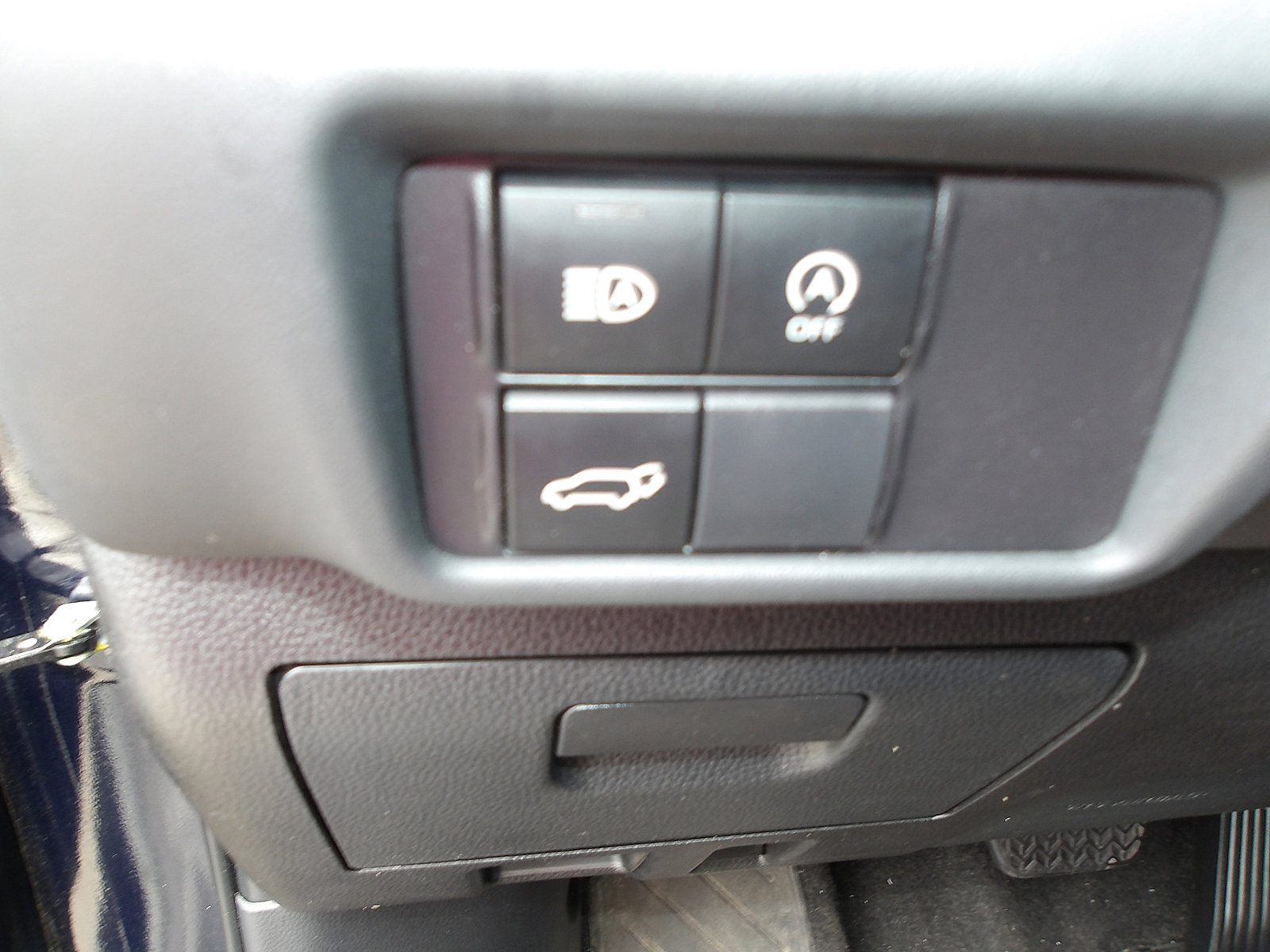 Used 2024 Toyota Highlander AWD image 19