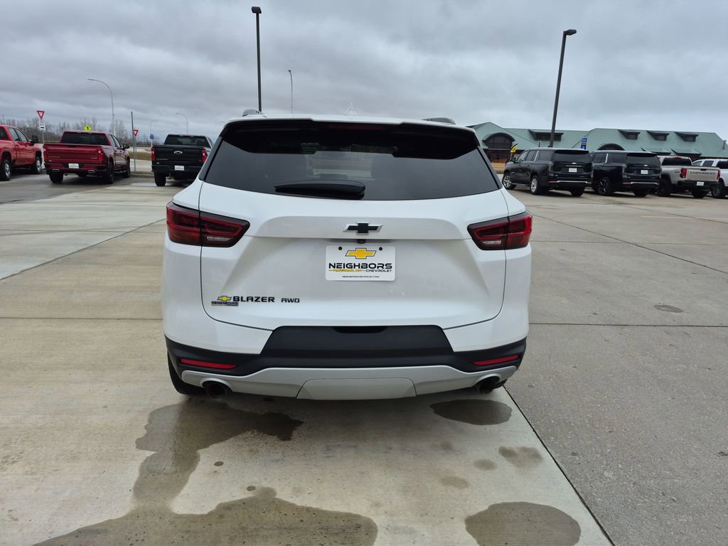 Used 2023 Chevrolet Blazer LT w/ Convenience Package image 4