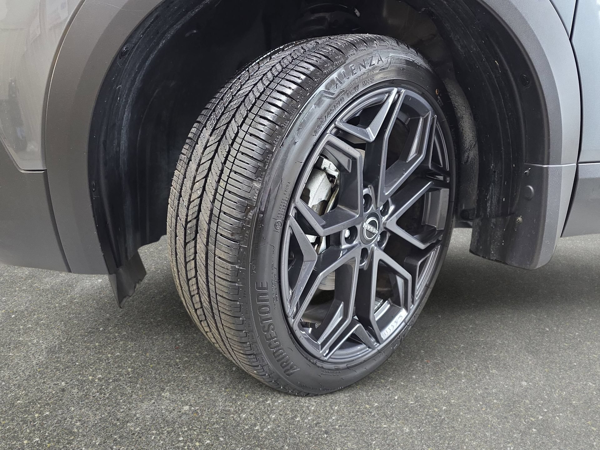 Used 2025 Nissan Kicks SR FWD image 29