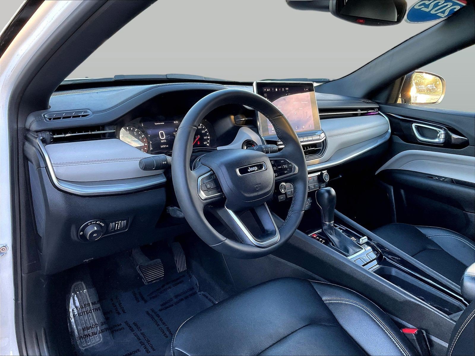 Used 2025 Jeep Compass Limited AWD/4WD image 20