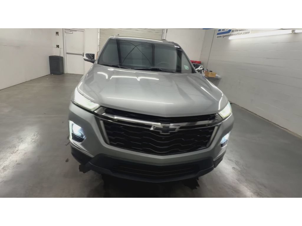Used 2023 Chevrolet Traverse Premier w/ Redline Edition FWD image 3