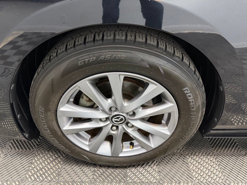 Used 2020 MAZDA MAZDA3 Sedan FWD image 21