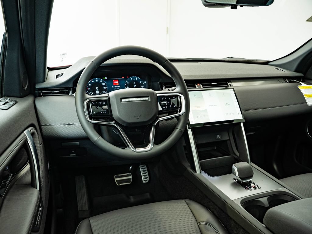 New 2026 Land Rover Discovery Sport Landmark AWD/4WD image 31