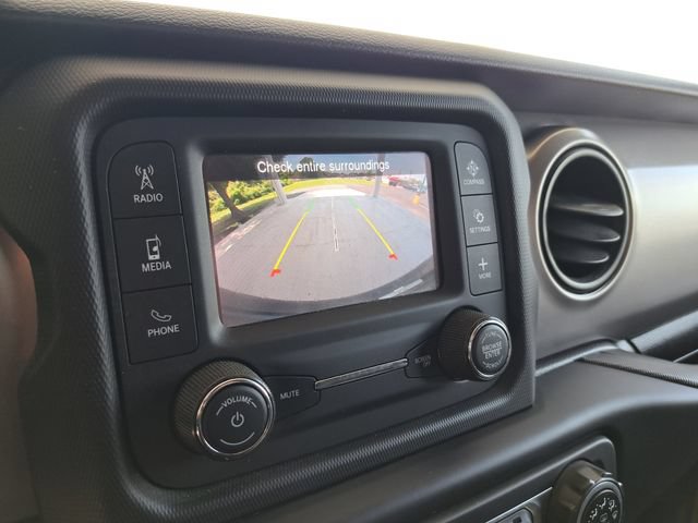 Used 2021 Jeep Wrangler Sport AWD/4WD image 12