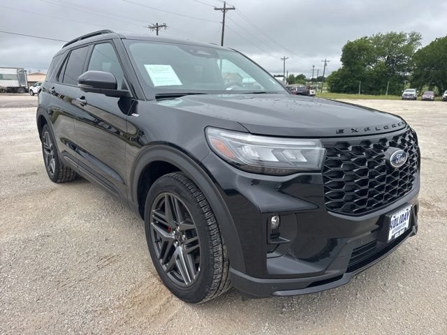 Used 2025 Ford Explorer ST-Line w/ ST-Line Street Pack AWD/4WD image 8