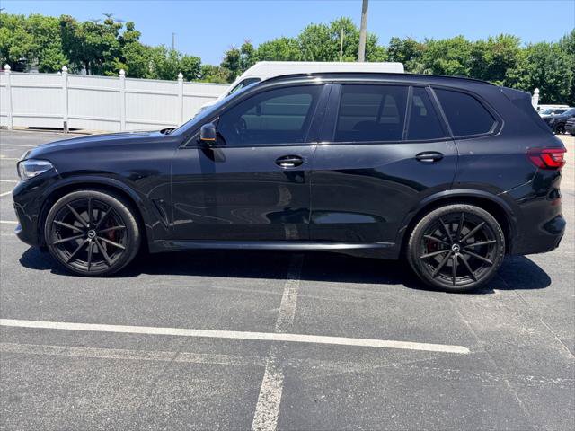 Used 2021 BMW X5 sDrive40i w/ M Sport Package RWD image 3
