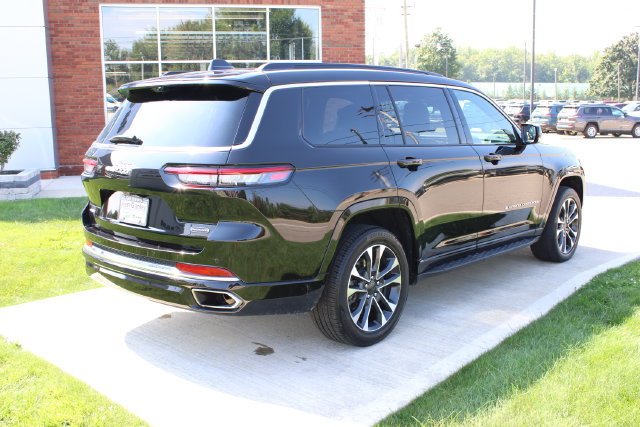 Used 2025 Jeep Grand Cherokee L Overland w/ Luxury Tech Group IV AWD/4WD image 38