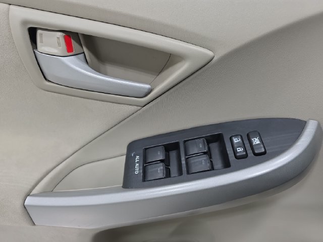 Used 2010 Toyota Prius Two FWD image 26