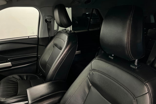 Used 2023 Ford Explorer Limited RWD image 16