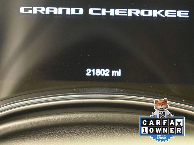 Used 2022 Jeep Grand Cherokee Laredo E image 33