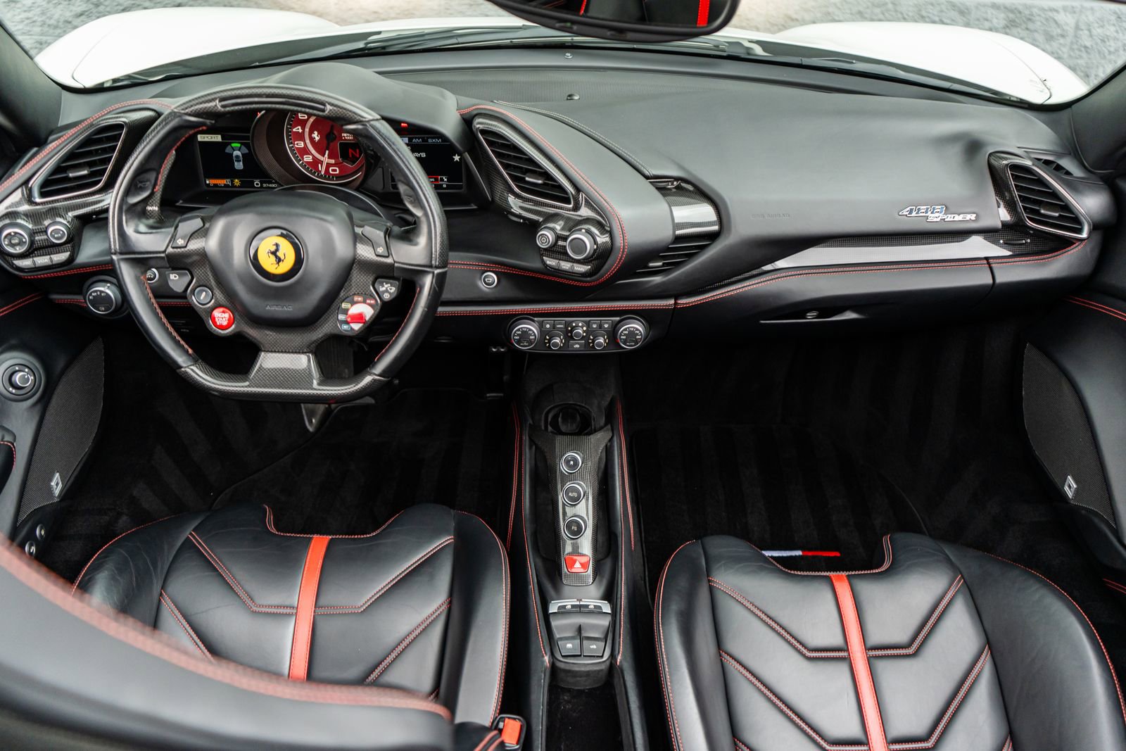 Used 2017 Ferrari 488 Spider image 4