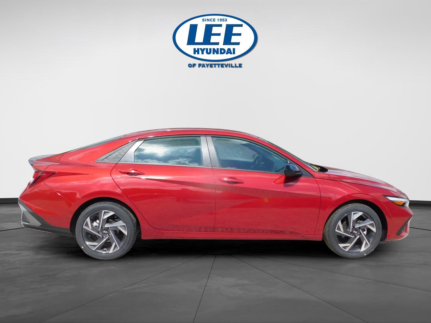 Certified 2025 Hyundai Elantra Sport image 2