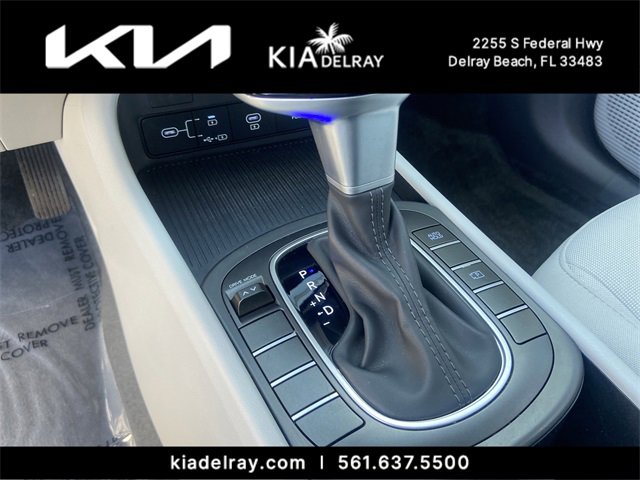 Used 2025 Hyundai Kona SEL image 21