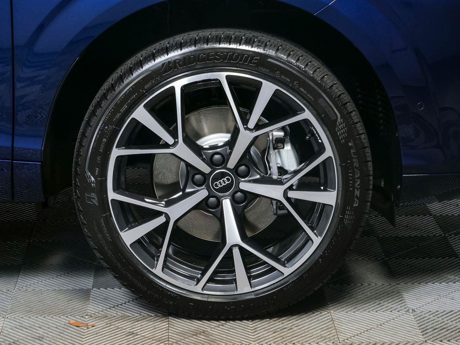 New 2026 Audi Q3 quattro 2.0T AWD/4WD image 39