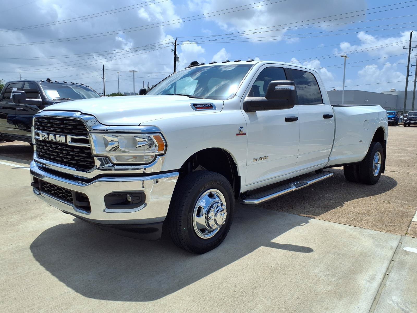 Used 2024 RAM 3500 Big Horn AWD/4WD image 25