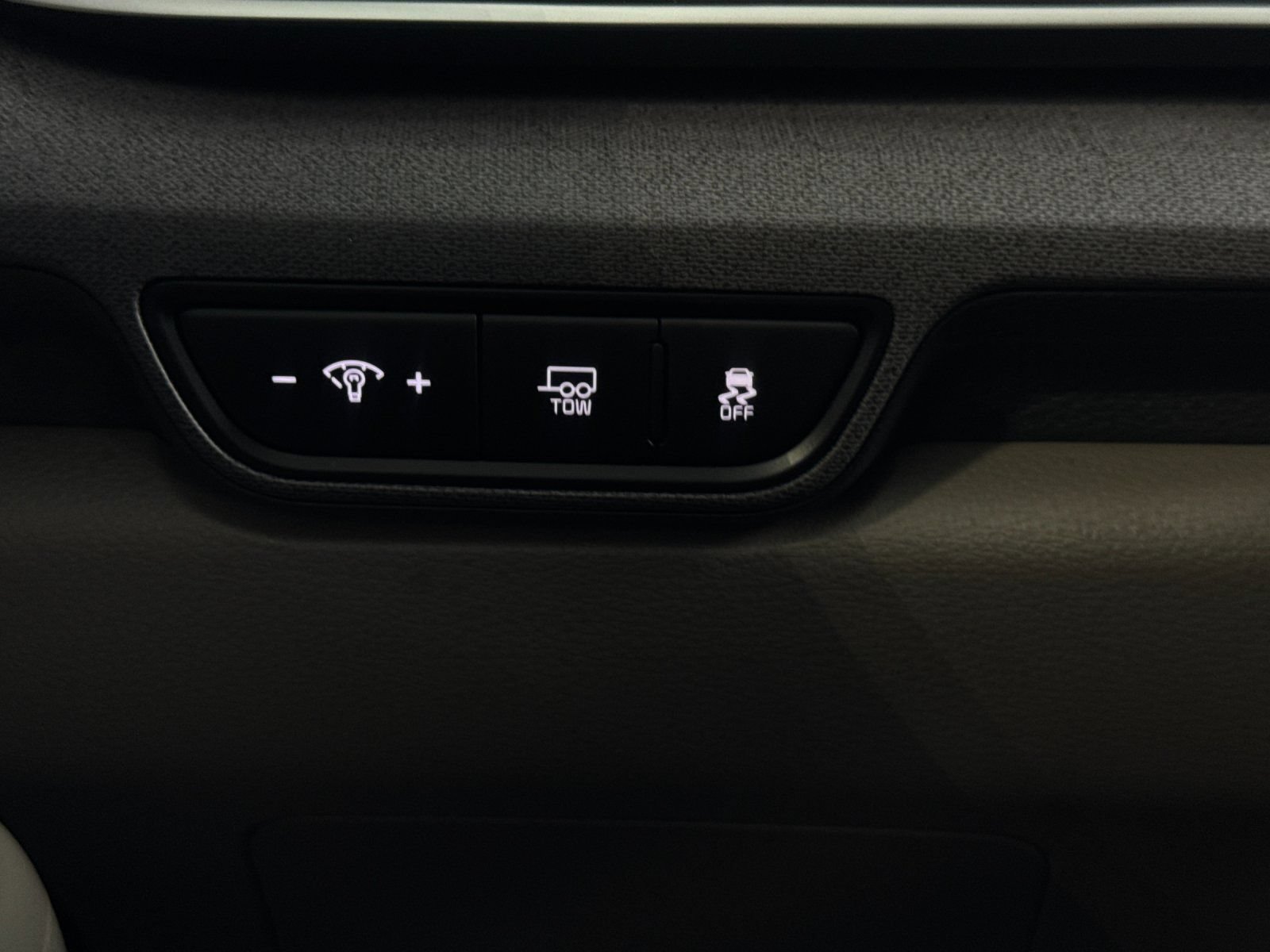 Certified 2026 Kia Carnival SX FWD image 31
