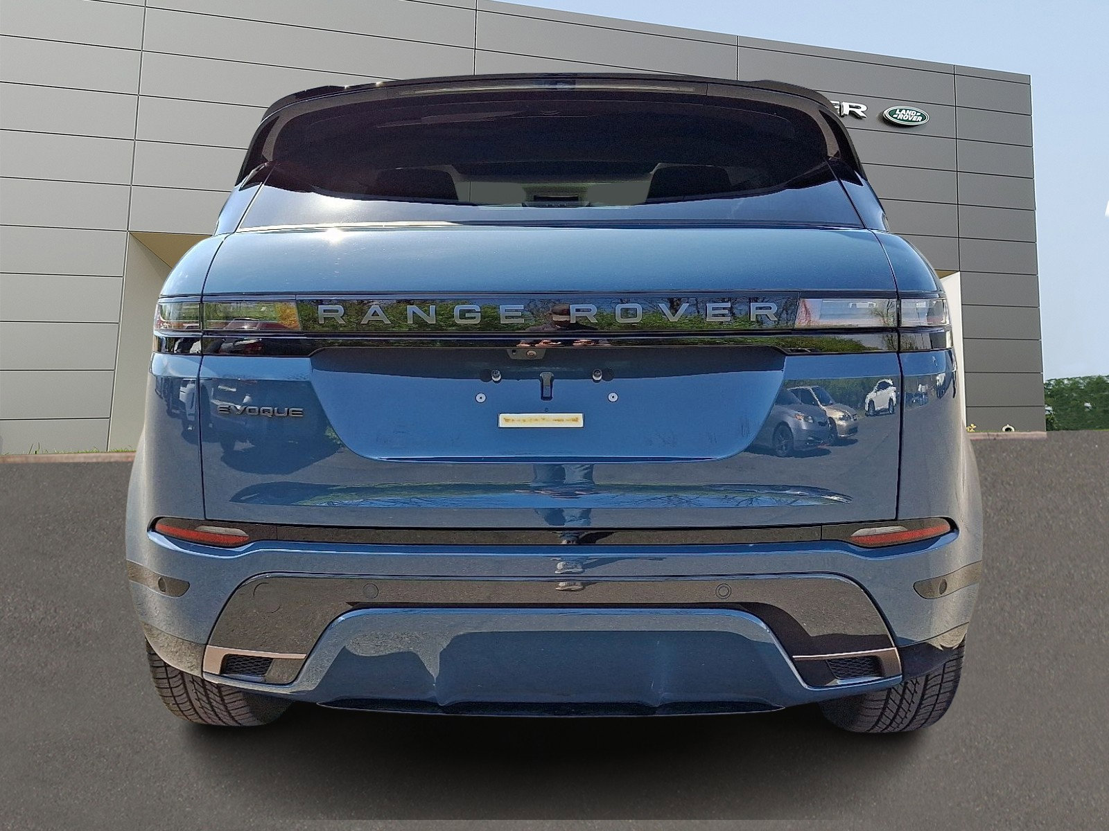 Certified 2025 Land Rover Range Rover Evoque Dynamic SE image 7