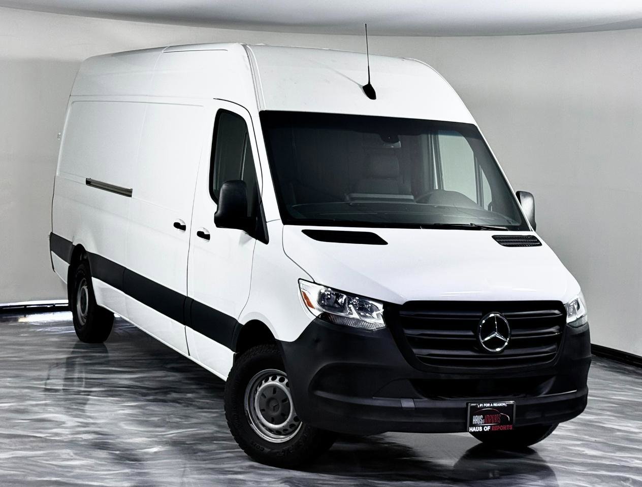 Used 2022 Mercedes-Benz Sprinter 2500 image 3