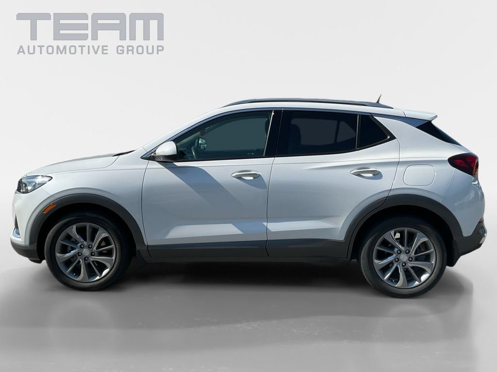Used 2023 Buick Encore GX Essence w/ Experience Buick Package FWD image 4