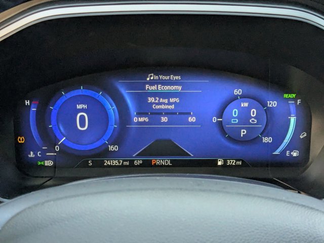 Used 2020 Ford Escape SE Sport image 3