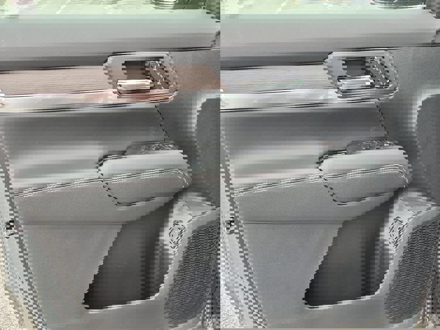 New 2026 GMC Terrain Denali image 10