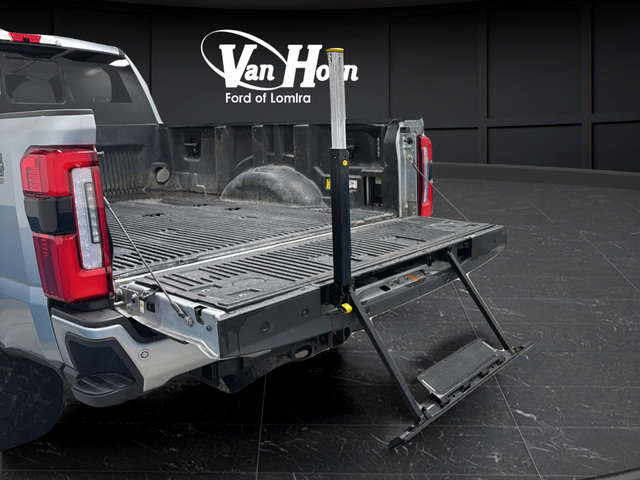 Used 2023 Ford F250 Platinum AWD/4WD image 28