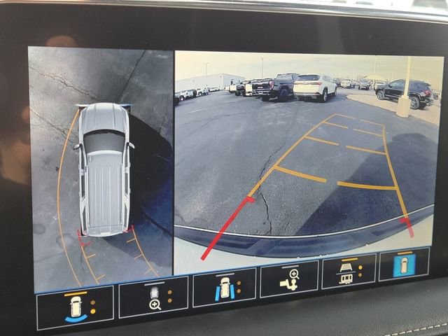 Used 2021 GMC Yukon SLT w/ SLT Luxury Plus Package image 5