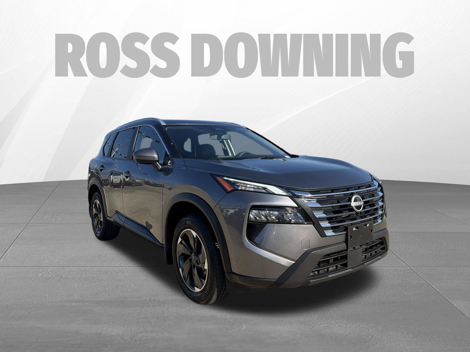 Used 2025 Nissan Rogue SV w/ SV Premium Package FWD image 3