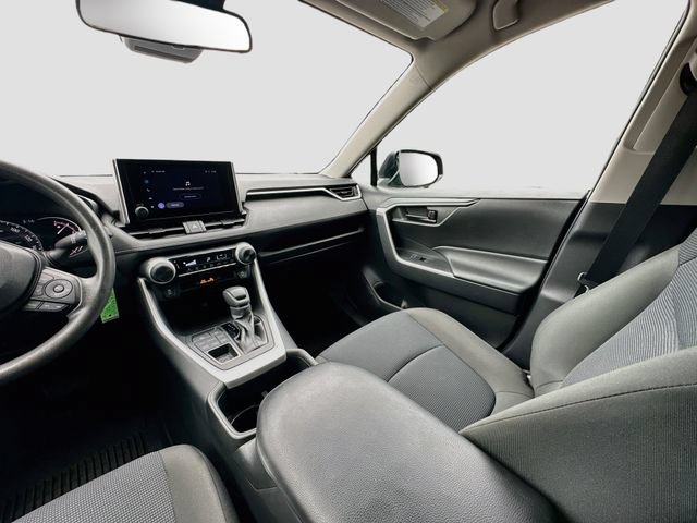 Used 2023 Toyota RAV4 LE AWD/4WD image 21
