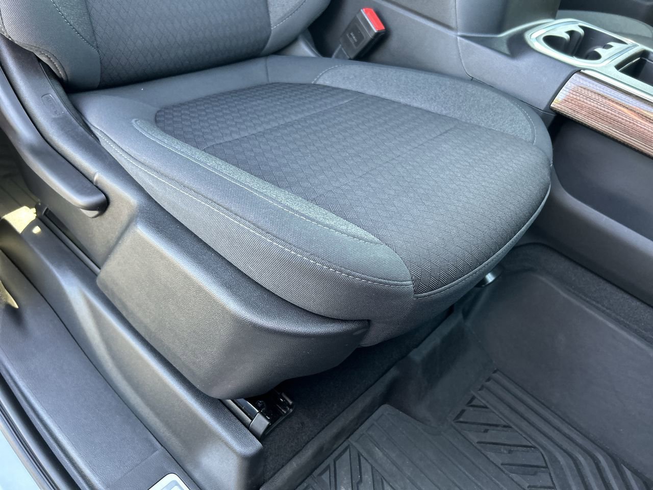Used 2021 Chevrolet Silverado 1500 LT Trail Boss w/ Bed Protection Package AWD/4WD image 16