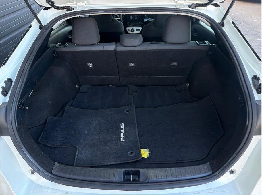 Used 2016 Toyota Prius Two w/ Preferred Accessory Package image 22