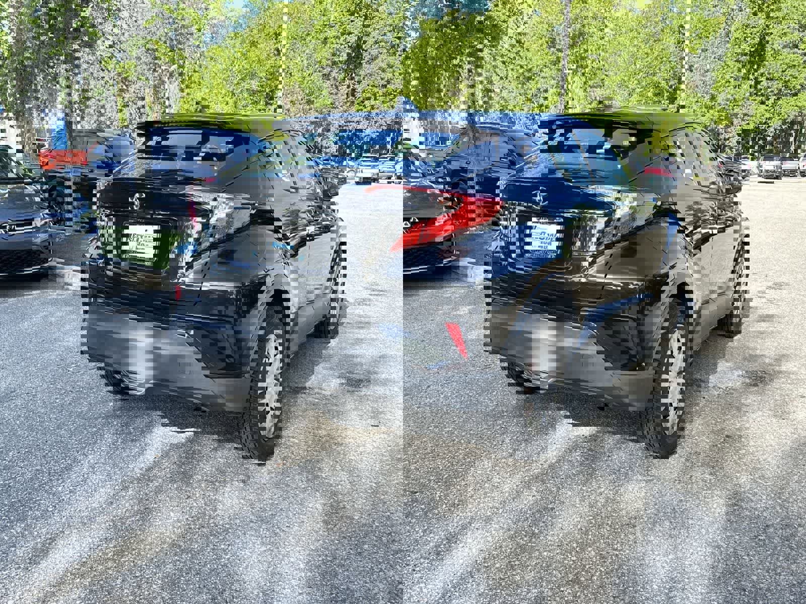 Used 2019 Toyota C-HR LE image 6