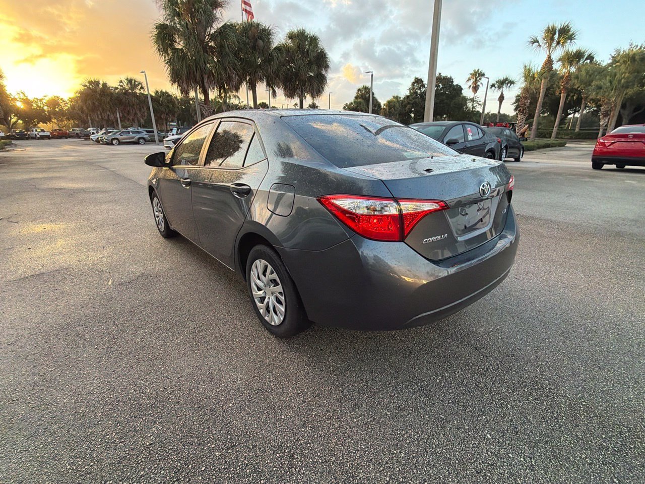 Used 2014 Toyota Corolla LE FWD image 3