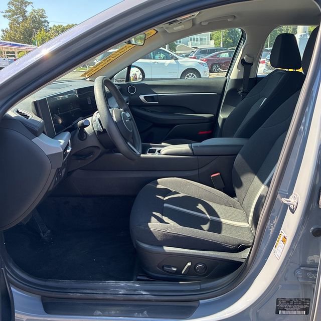 Used 2025 Hyundai Sonata SEL FWD image 10